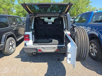 2024 Jeep Wrangler 4 Door Sahara - miniatura 14