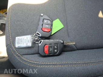 2024 Jeep Wrangler 4 Door Sahara - miniatura 8