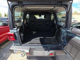 2024 Jeep Wrangler 4 Door Sahara - miniatura 14