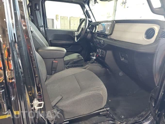 2024 Jeep Wrangler 4 Door Sahara - miniatura 8