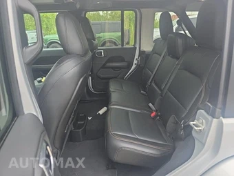 2024 Jeep Wrangler 4 Door Sahara - miniatura 16