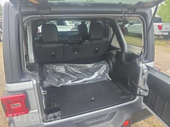 2024 Jeep Wrangler 4 Door Sahara - miniatura 19