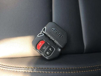 2024 Jeep Wrangler 4 Door Sahara - miniatura 8