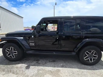 2024 Jeep Wrangler 4 Door Sahara - miniatura 3