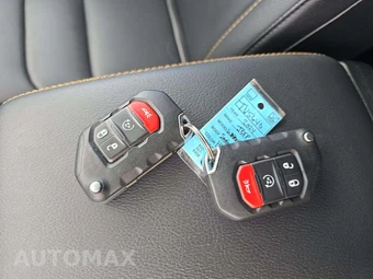 2024 Jeep Wrangler 4 Door Sahara - miniatura 5