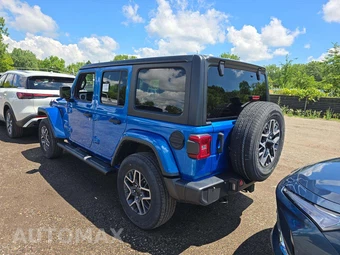 2024 Jeep Wrangler 4 Door Sahara - miniatura 2