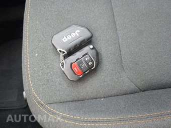 2024 Jeep Wrangler 4 Door Sport S - miniatura 8
