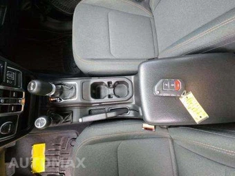 2024 Jeep Wrangler 4 Door Sport S - miniatura 9