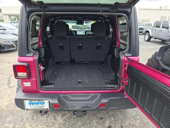 2024 Jeep Wrangler 4 Door Willys - miniatura 11