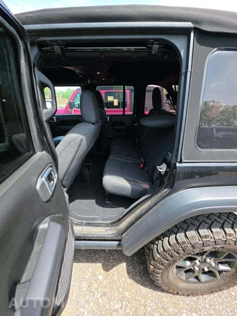 2024 Jeep Wrangler 4 Door Willys - miniatura 13