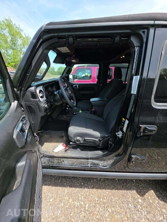 2024 Jeep Wrangler 4 Door Willys - miniatura 6