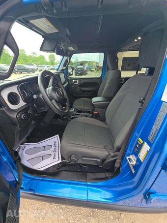 2024 Jeep Wrangler 4 Door Willys - miniatura 3