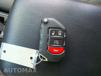 2024 Jeep Wrangler 4xe 4 Door Sahara - miniatura 8