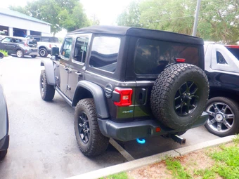 2024 Jeep Wrangler 4xe 4 Door Willys - miniatura 11