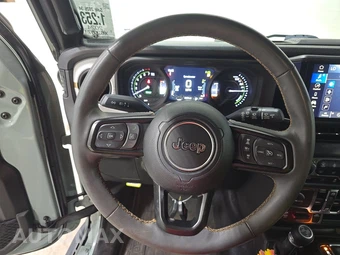 2024 Jeep Wrangler 4xe 4 Door Willys - miniatura 10