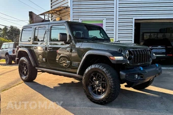 2024 Jeep Wrangler 4xe 4 Door Willys - miniatura 2