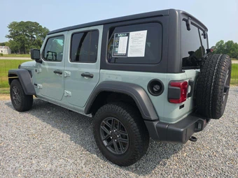 2024 Jeep Wrangler Sport S - miniatura 2