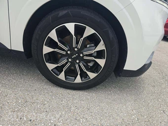 2024 Kia Carnival MPV EX 121.7" WB - miniatura 20