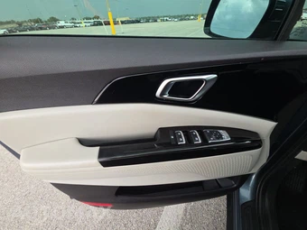 2024 Kia Carnival MPV EX 121.7" WB - miniatura 9