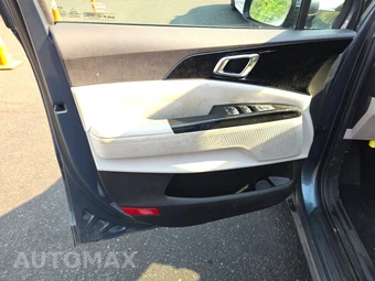2024 Kia Carnival MPV EX 121.7" WB - miniatura 9
