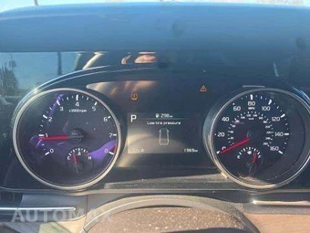 2024 Kia Carnival MPV EX 121.7" WB - miniatura 9