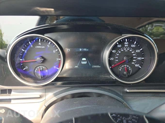 2024 Kia Carnival MPV EX 121.7" WB - miniatura 9