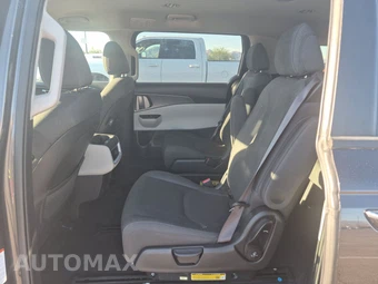 2024 Kia Carnival MPV LX 121.7" WB - miniatura 13