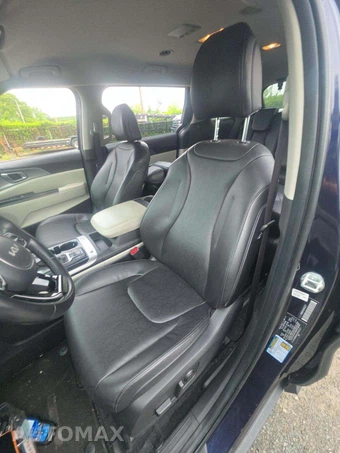 2024 Kia Carnival MPV LX w/ Seat Package 121.7" WB - miniatura 3