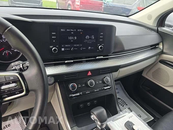 2024 Kia Carnival MPV LX w/ Seat Package 121.7" WB - miniatura 10