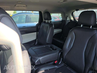 2024 Kia Carnival MPV LX w/ Seat Package 121.7" WB - miniatura 10