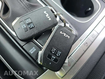 2024 Kia Carnival MPV LX w/ Seat Package 121.7" WB - miniatura 8
