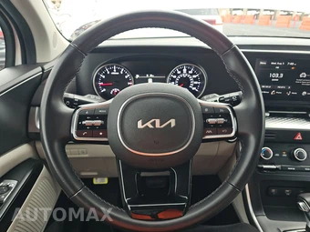 2024 Kia Carnival MPV LX w/ Seat Package 121.7" WB - miniatura 10