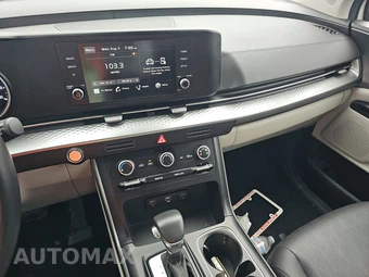 2024 Kia Carnival MPV LX w/ Seat Package 121.7" WB - miniatura 11