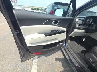 2024 Kia Carnival MPV LX w/ Seat Package 121.7" WB - miniatura 9