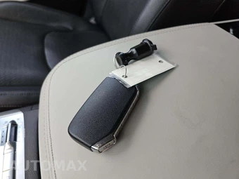2024 Kia Carnival MPV SX Prestige 121.7" WB - miniatura 8