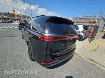 2024 Kia Carnival MPV SX Prestige 121.7" WB - miniatura 2