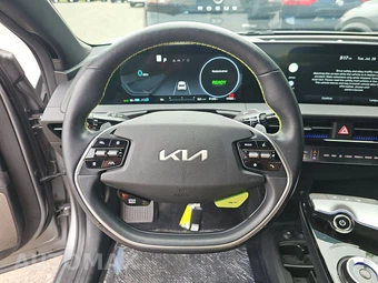 2024 Kia EV6 GT - miniatura 10