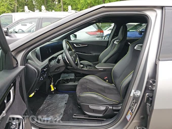 2024 Kia EV6 GT - miniatura 7