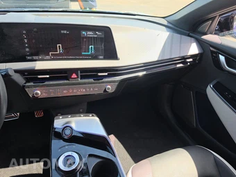 2024 Kia EV6 GT-Line - miniatura 11