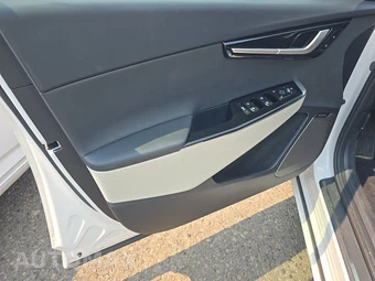 2024 Kia EV6 GT-Line – miniatura 9