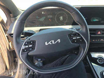 2024 Kia EV6 GT-Line - miniatura 10