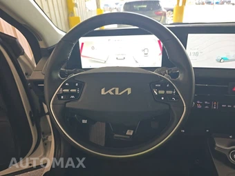 2024 Kia EV6 Light Long Range - miniatura 10