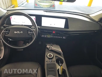 2024 Kia EV6 Light Long Range - miniatura 11