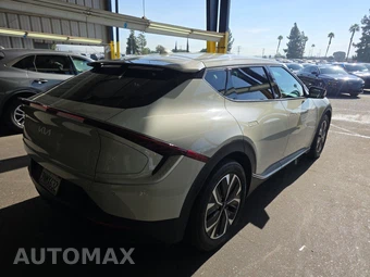2024 Kia EV6 Light Long Range - miniatura 4