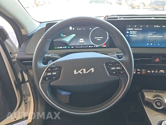 2024 Kia EV6 Light Long Range - miniatura 10