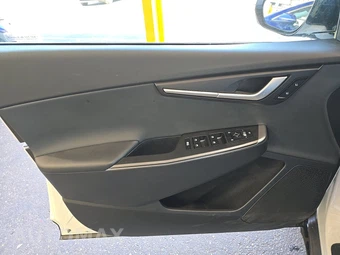 2024 Kia EV6 Light Long Range - miniatura 9