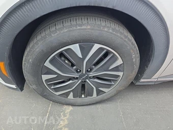 2024 Kia EV6 Light Long Range - miniatura 17