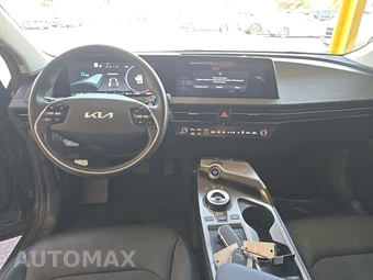 2024 Kia EV6 Light Long Range - miniatura 11