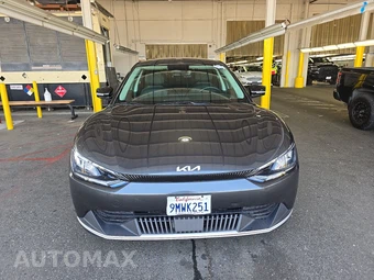 2024 Kia EV6 Light Long Range - miniatura 2