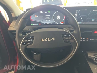 2024 Kia EV6 Light Long Range - miniatura 10